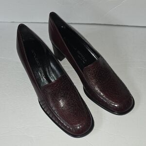 NWOB Studio Spiga Classic Burgundy Leather Low Block Heel Loafers Sz 8.5M